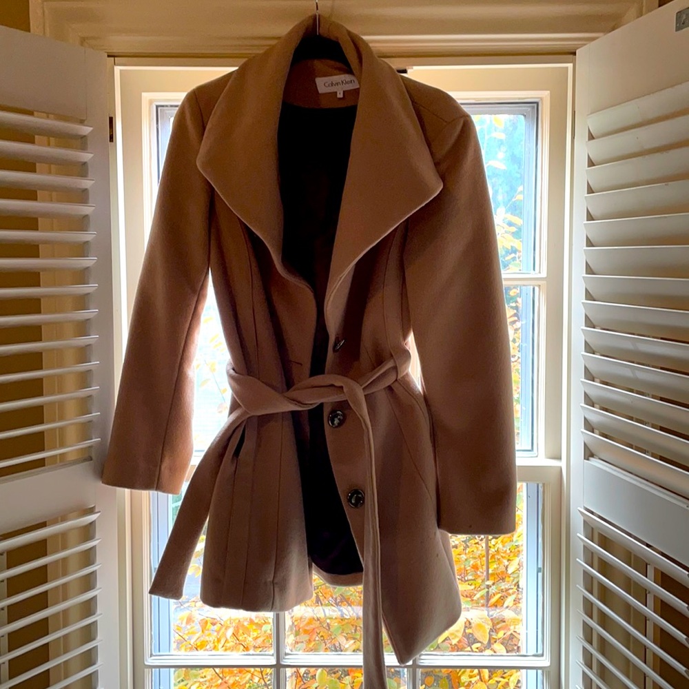 Calvin Klein wool / cashmere blended coat with belt